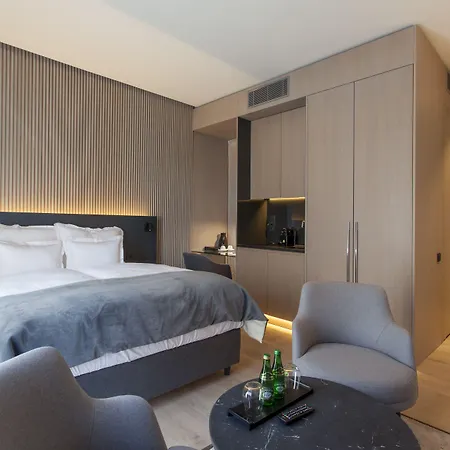 Отель Ilonn Boutique Limanowskiego 4*