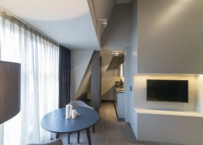 Ilonn Boutique Limanowskiego 4*