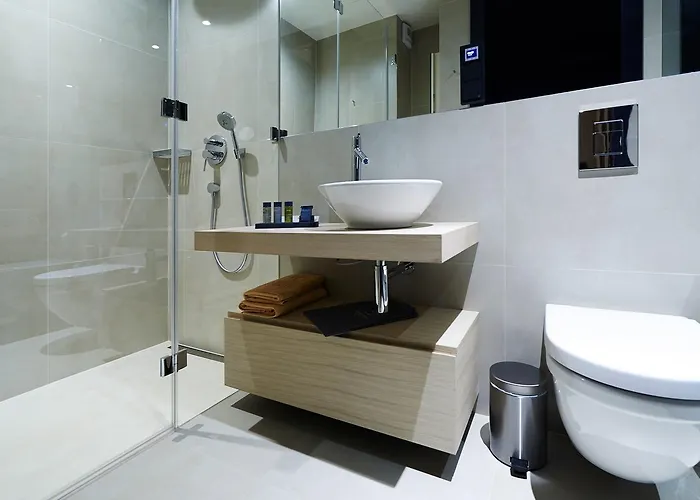 Ilonn Boutique Limanowskiego 4*